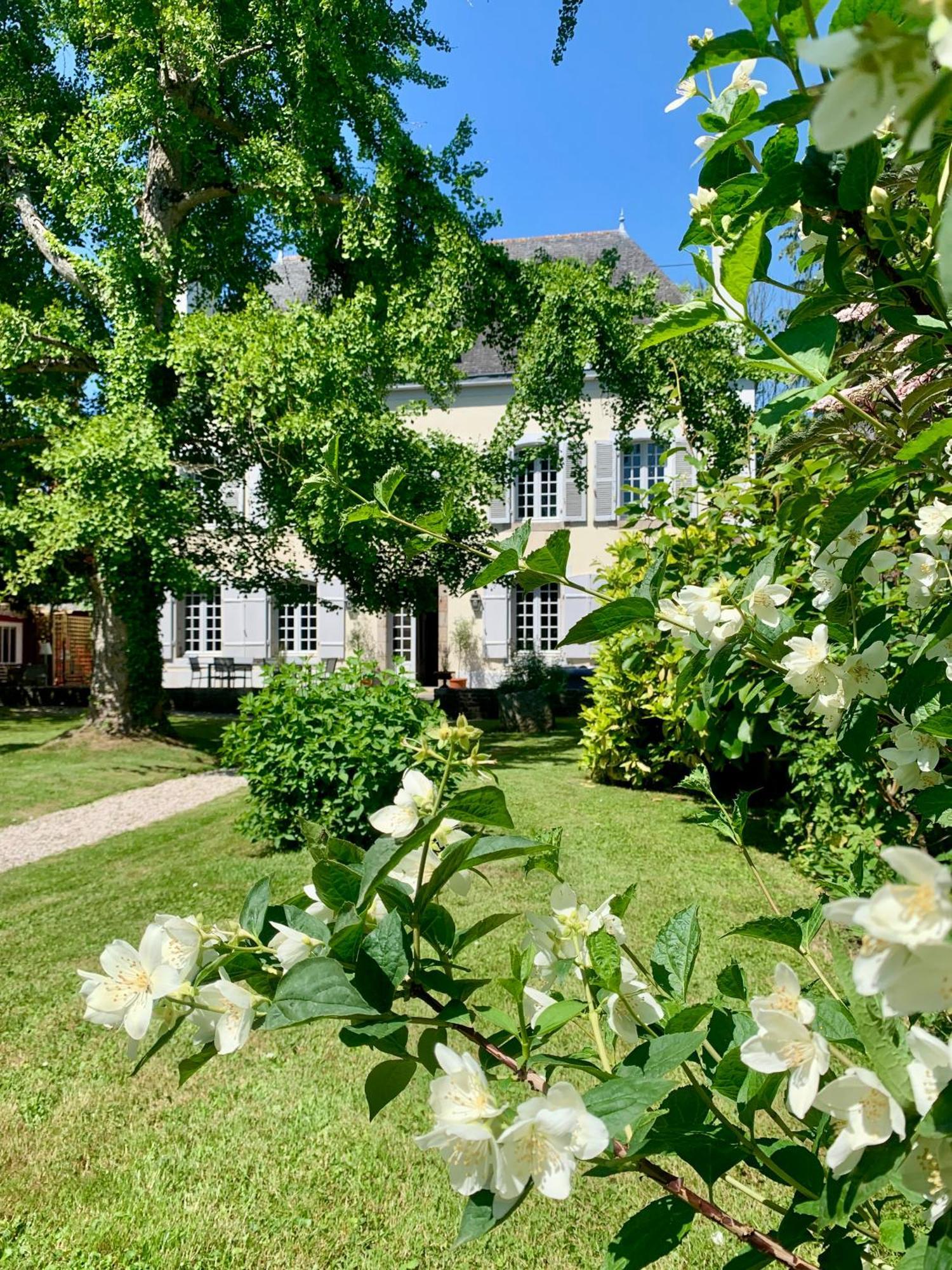 La Meffrais 1741 Bed & Breakfast Dinan Exterior foto
